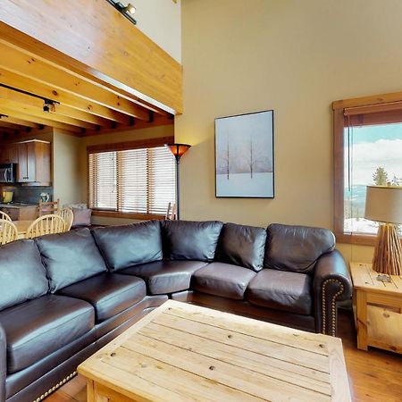 Polar Peak Villa Big White Екстериор снимка